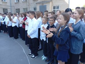 в ГБОУ «Волгоградская школа-интернат «Созвездие» прошел АРТ-фестиваль «Поем и играем казачьи песни»